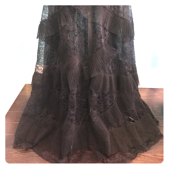 BCBG MaxAzria Aveline pleated gown - Picture 3 of 6